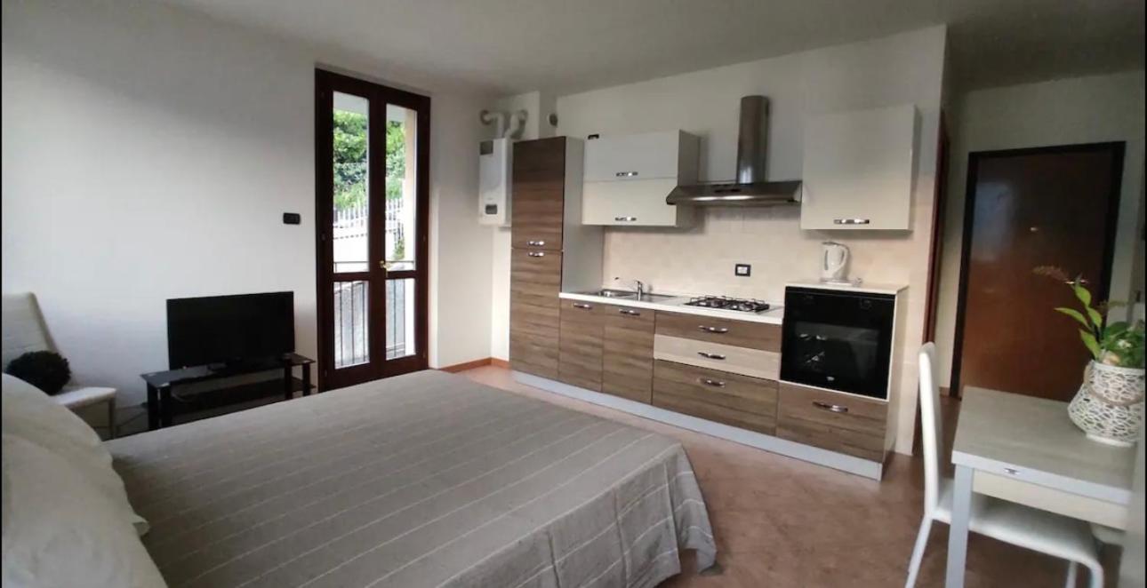 Appartamenti Regina Lake Como Dorio 外观 照片