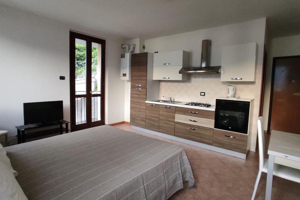 Appartamenti Regina Lake Como Dorio 外观 照片