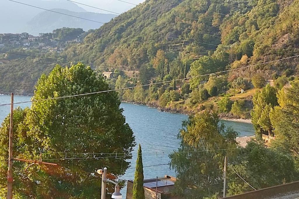 Appartamenti Regina Lake Como Dorio 外观 照片